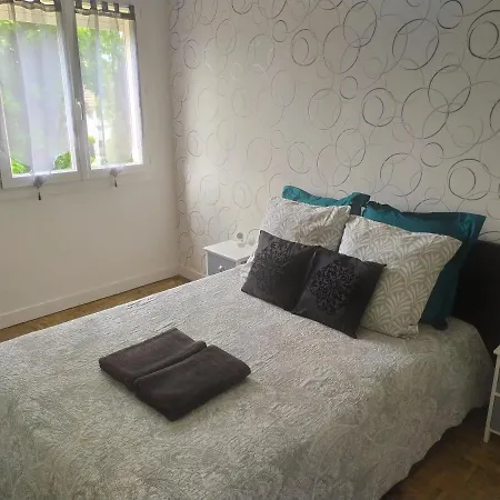 Appartement 8 Couchages 3 Chambres Sens Exterior photo